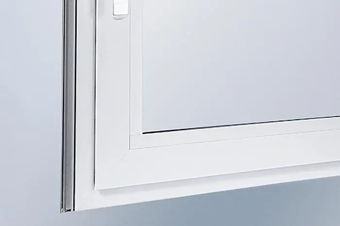 Aluminiumfenster mit farbig beschichteter Oberfläche