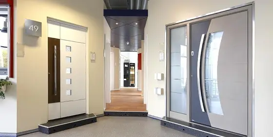 Haustürmodelle in verschiedenen Ausführungen