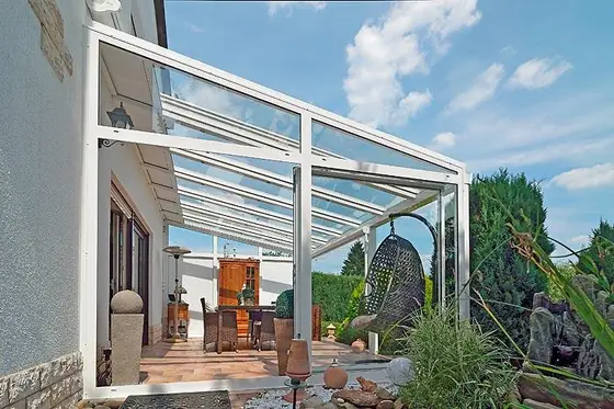 Terrassendach mit großzügiger Ausfalltiefe
