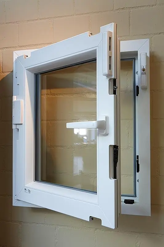Fensterprofile und Glasaufbauten im Vergleich